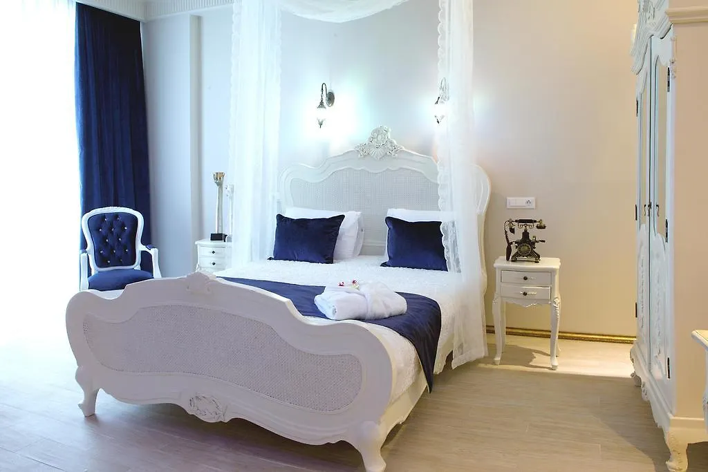 Selection Suites Istanbul 4*,