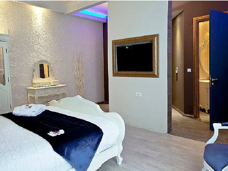 Selection Suites Istanboel 4*,